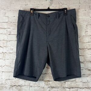 Travis Mathew Men's Size 36 Golf Shorts Gray Black Cation Poly Cotton Spandex